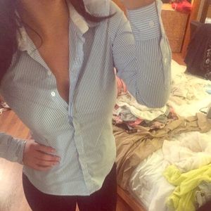 Blue and white pin stripped button up!
