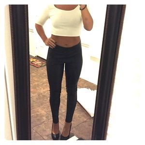 💄Precious❤️Cream quarter sleeve wrap crop top