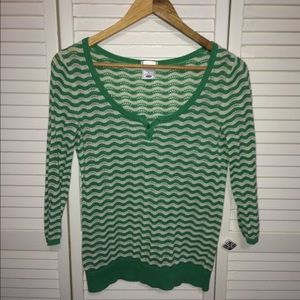Quarter length, knit top