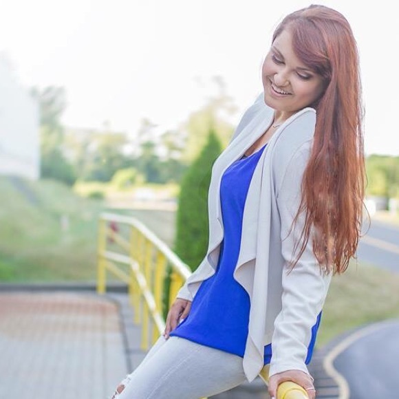 Meet your seller! Hi I'm Stefanie :) - Picture 2 of 4