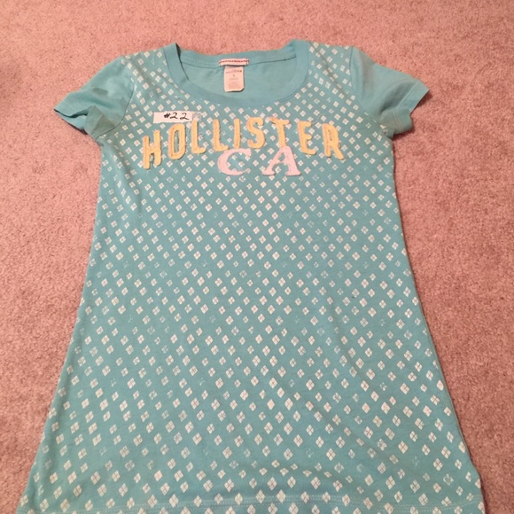 hollister t-shirt