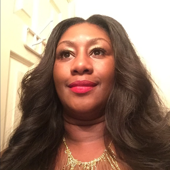 Meet your Posher, Shelia