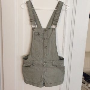 Blue and white striped overalls!