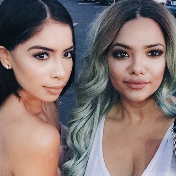 Baby blue Kylie wig