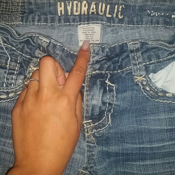 Sz 4/5 R Hydraulic jeans distressed with rips