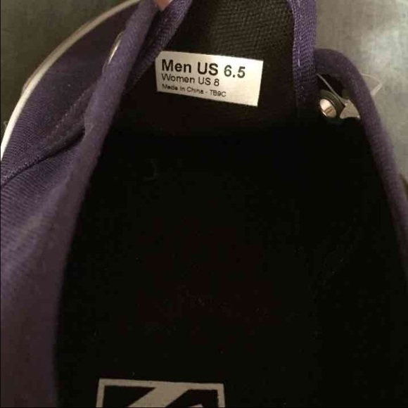 VANS - Picture 3 of 3