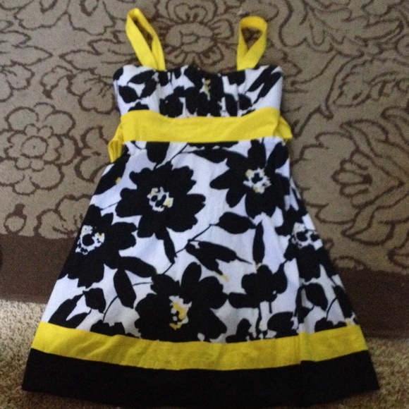 Sz small fits like a 4.. Taboo dress.