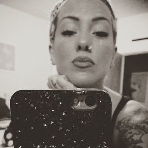 Meet your Posher, Shawna