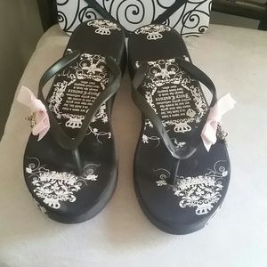 Juicy Couture Sandals