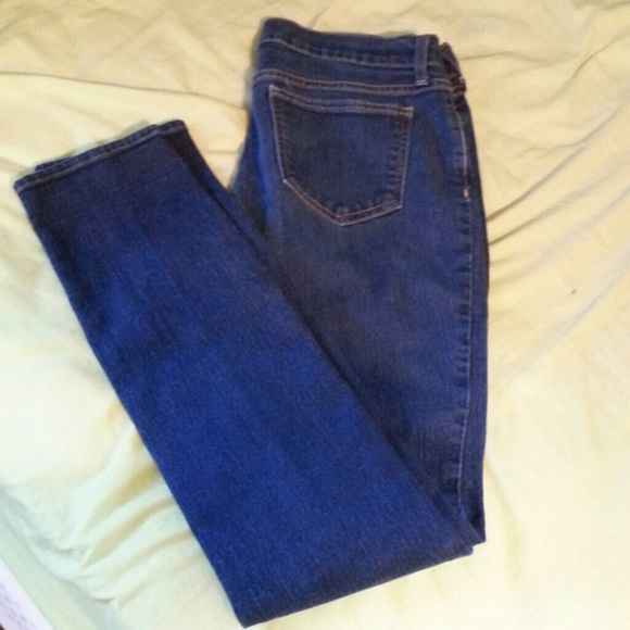 Dark skinny jeans! Reposh