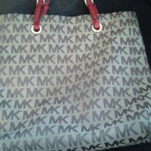 Authentic micheal kors