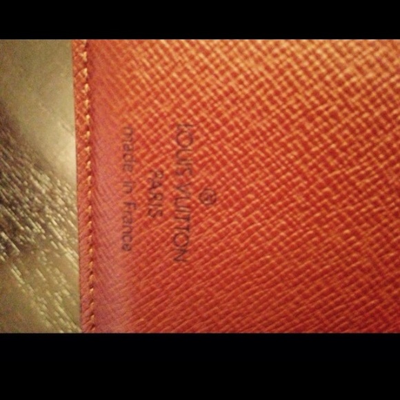 Gorgeous Authentic Louis Vuitton Wallet - Picture 4 of 4