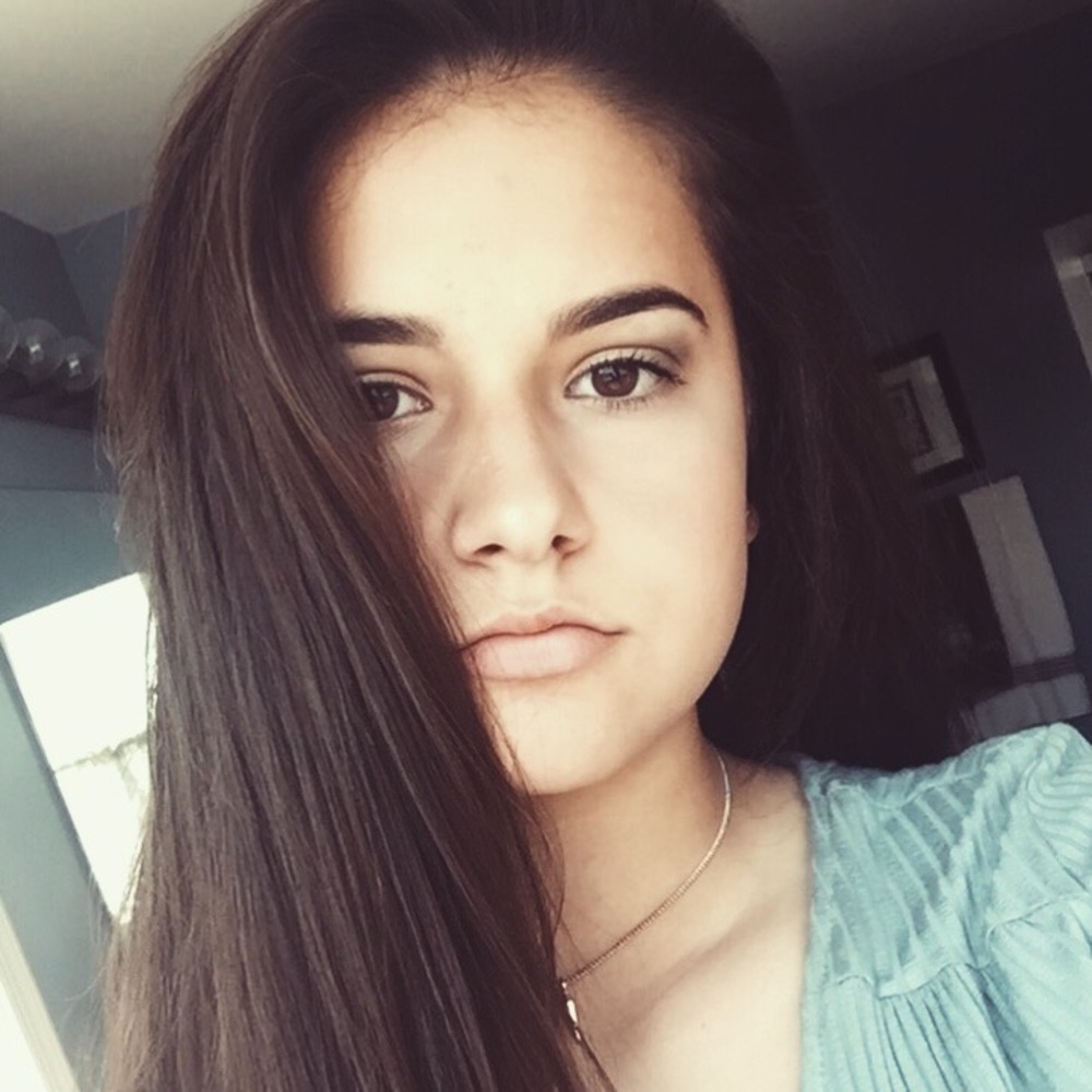 Meet your Posher, Lexi