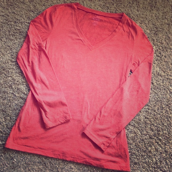 Rusty red long sleeve V neck!
