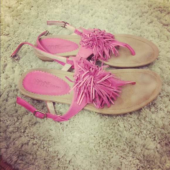 Pinky sandal