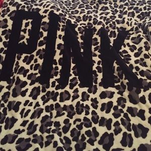 VS PINK fleece blanket