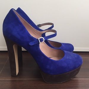 Vince Camuto blue velvet Mary-Jane platform heels