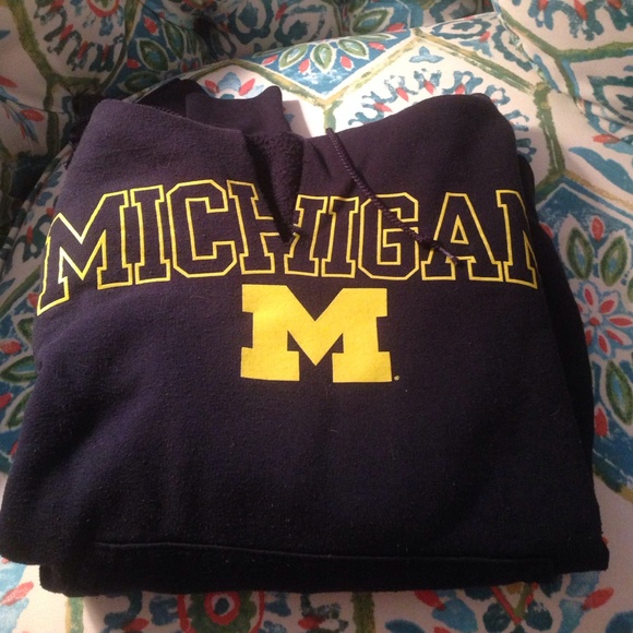 Michigan sweatshirt