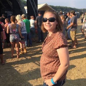 Meet your Posher, April