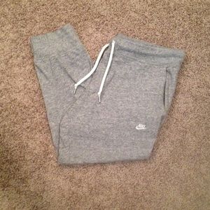 Nike Capris Sweats