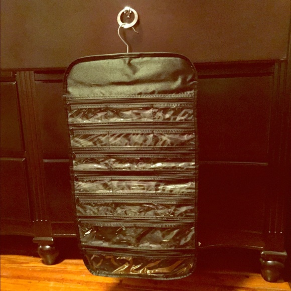 Hanging organizer!