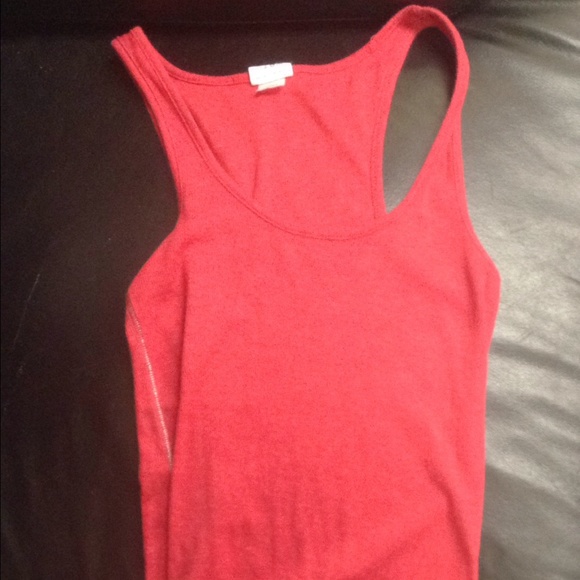 Vs pink tank red small