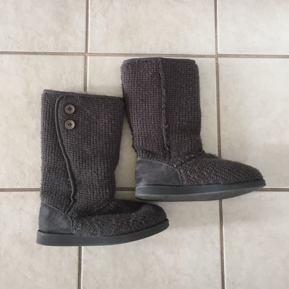 UGG Shoes - Grey Knit Boots