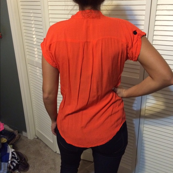 Top - Picture 2 of 2