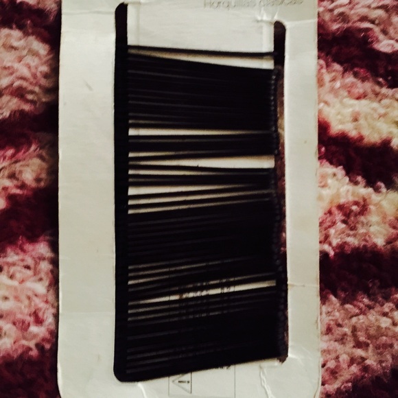 Bobby pins