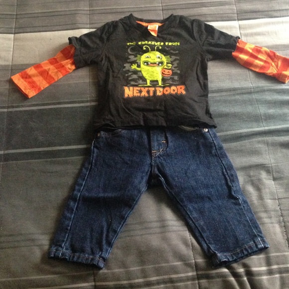 HALLOWEEN SHIRT AND JEAN FOR A GOOD PRICE!
