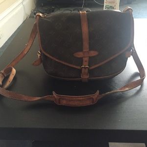 louis vuitton saumur