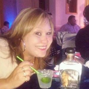 Meet your Posher, Elvia