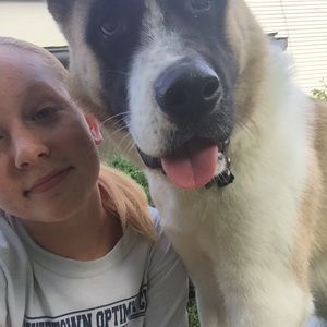 Meet your Posher, Briana