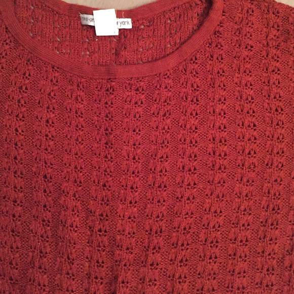 Short sleeve red sweater ❤️ - Picture 2 of 2