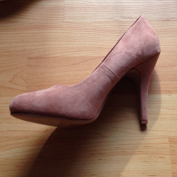 Faux suede light pink heels