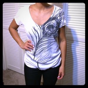 White decorated boyfriend tee