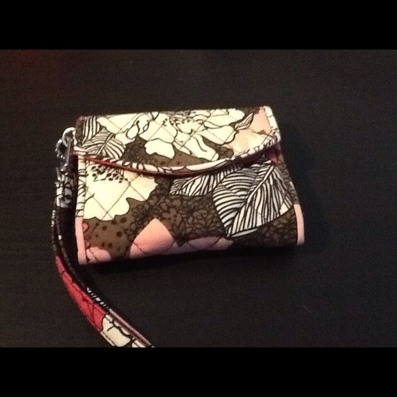 Vera Bradley wallet - Picture 1 of 3