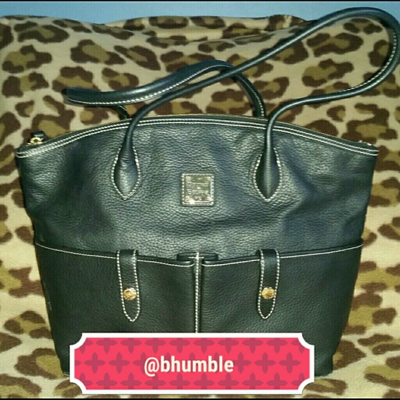 @bhumble only!!!D&B pebble leather cresent handbag