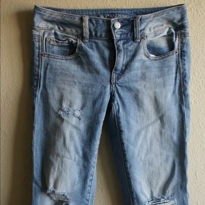 Aeo cropped distressed jeans