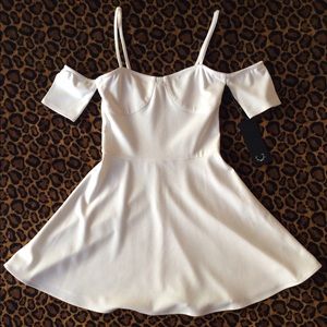 🚫SOLD🚫For Love & Lemons All Night Dress - White