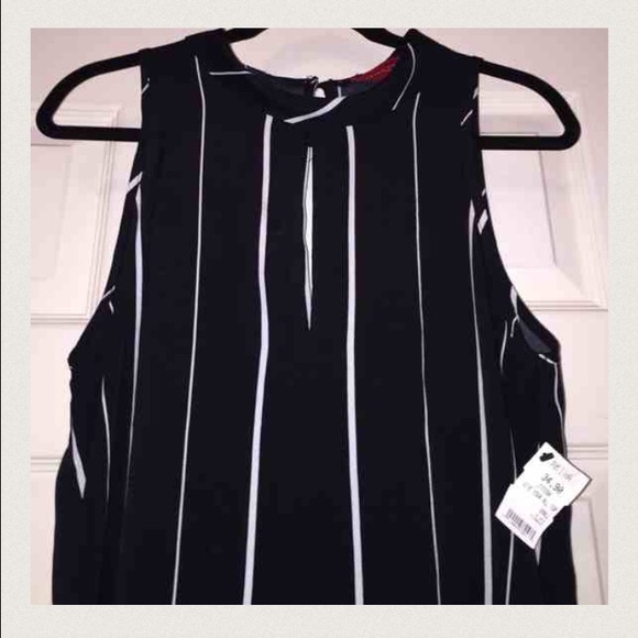 NWT Akira Top in Black w White Stripes