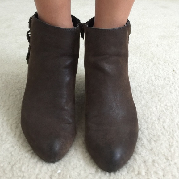 Booty - Picture 2 of 4