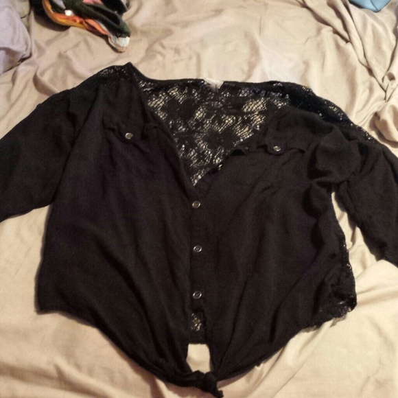 3/4 sleeve shirt