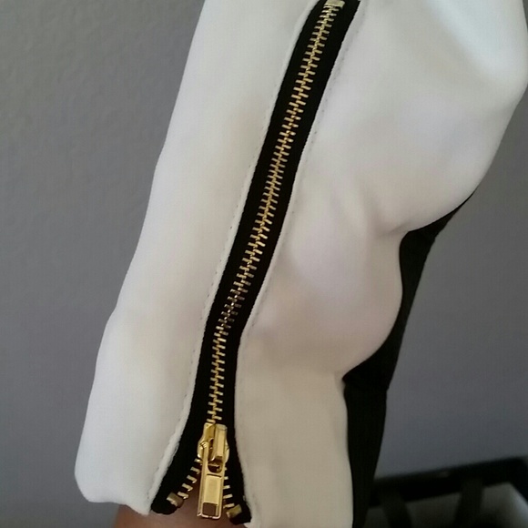 F21 Blazer - Picture 3 of 4