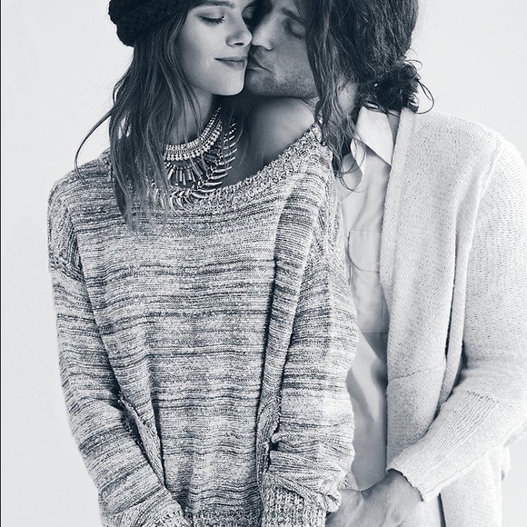 Free People Falling Stars Marled Pullover Top NWT - Picture 4 of 5