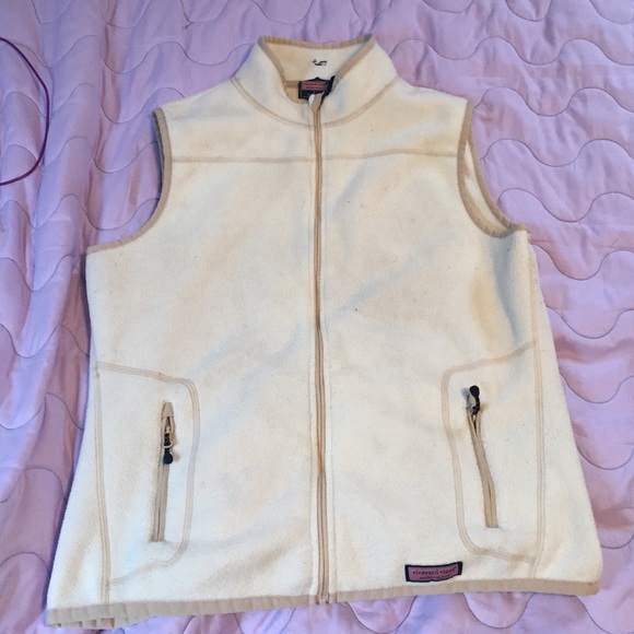 Vineyard Vines white fleece vest