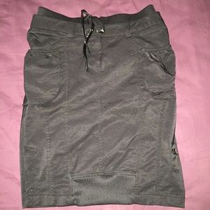 Benchetti black pencil skirt