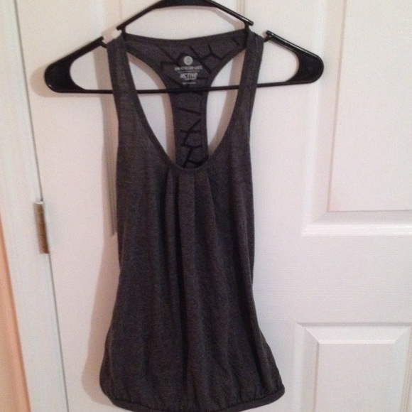 Gray tank
