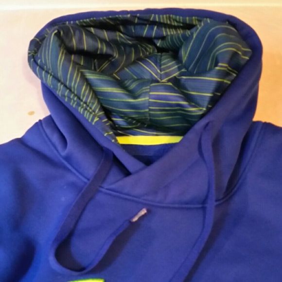 Under Armour Hoodie - Picture 3 of 3
