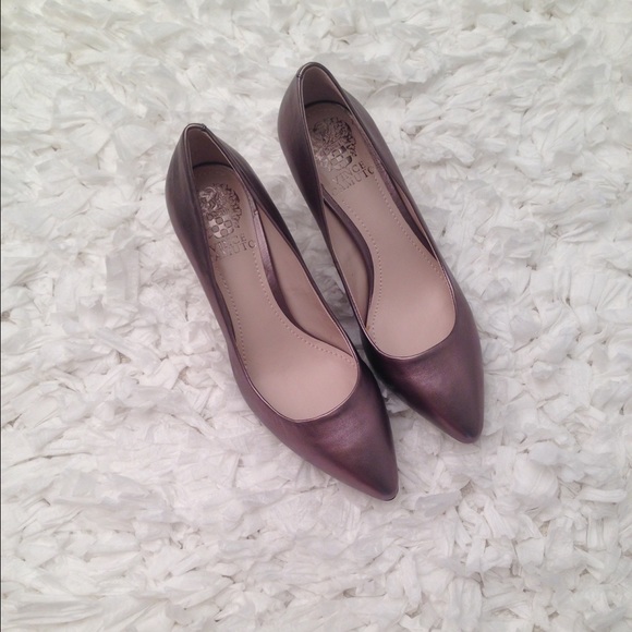 🆕Vince Camuto Women's Goldie Pump - Picture 2 of 4